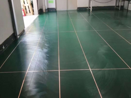 環(huán)氧防靜電自流平地坪