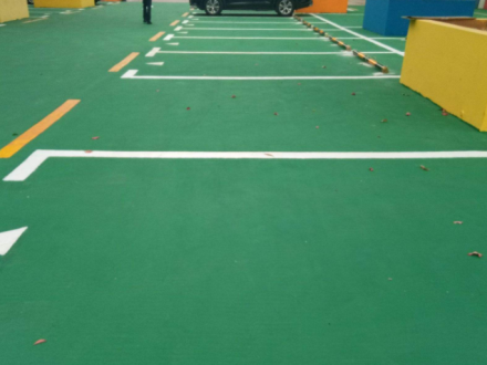 防滑耐磨停車(chē)場(chǎng)地坪
