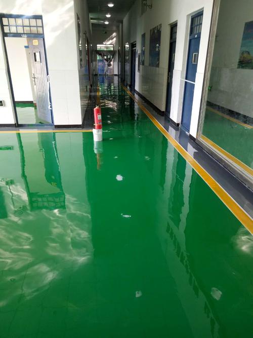 車間環(huán)氧防靜電自流平地坪
